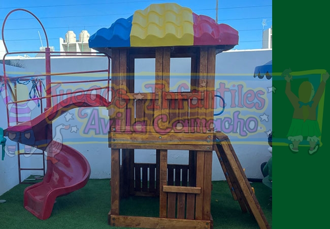 1 Tobogán 1.50 m de alto
Escalera
Rapelito
Casita club
Toldo en lona o fibra de vidrio
*Colores a elegir por el cliente